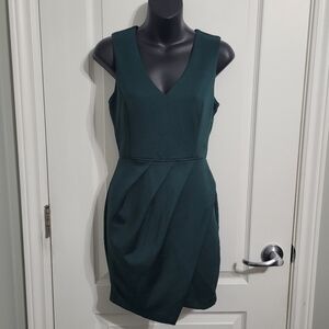 NWOT Dynamite Dark Green V-Neck Tulip Mini Dress Sz Xs